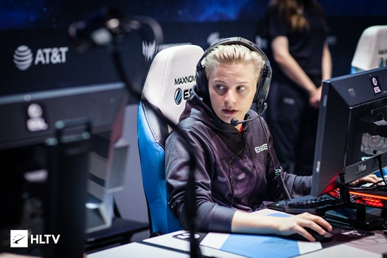 万江开启英雄联盟城市英雄争霸赛全国总决赛